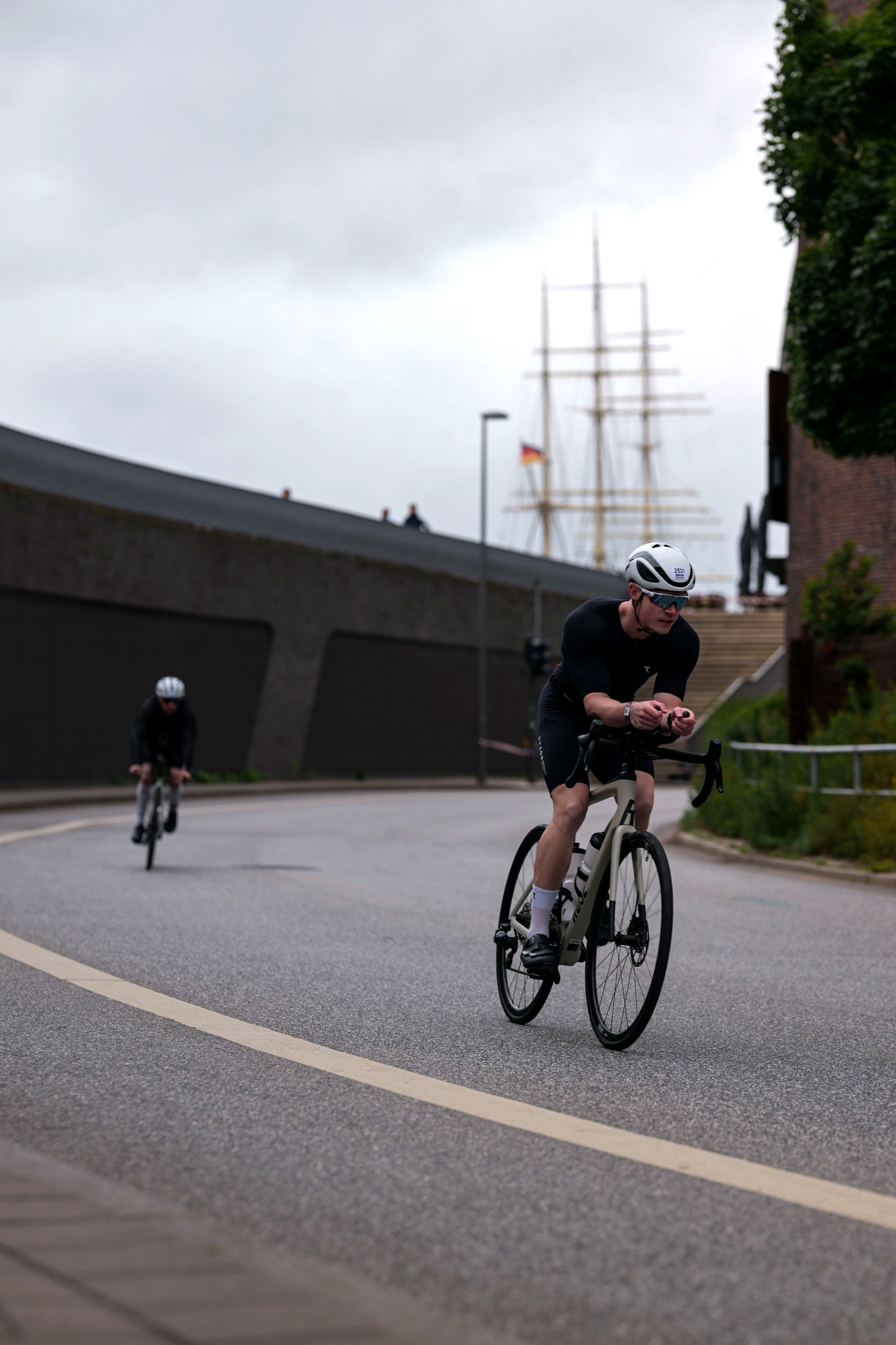 Felix auf dem Rad während des Ironman